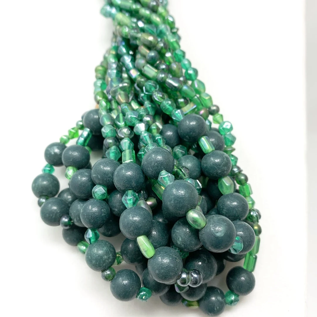 Mardi Gras Spot 27" Green Glass Bead Necklace (Dozen) Beads 8 Mardi Gras Spot 27" Green Glass Bead Necklace (Dozen) Beads