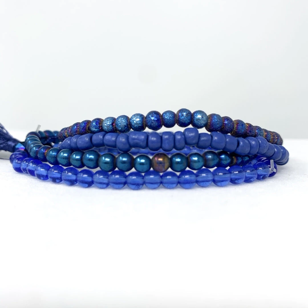 Mardi Gras Spot 7" Glass Bead Bracelets - Blue (Dozen) 4 Mardi Gras Spot 7" Glass Bead Bracelets - Blue (Dozen)