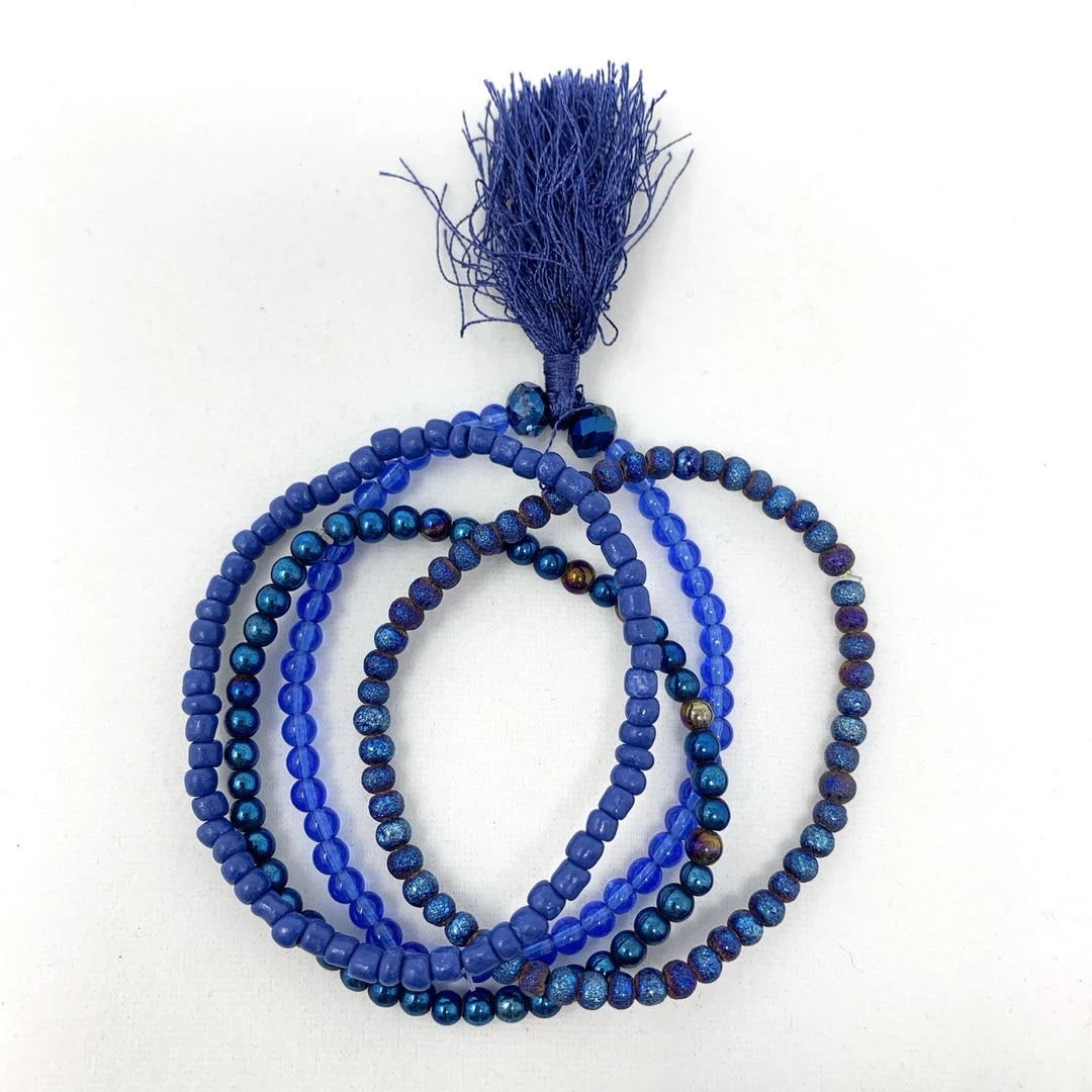 Mardi Gras Spot 7" Glass Bead Bracelets - Blue (Dozen) 5 Mardi Gras Spot 7" Glass Bead Bracelets - Blue (Dozen)