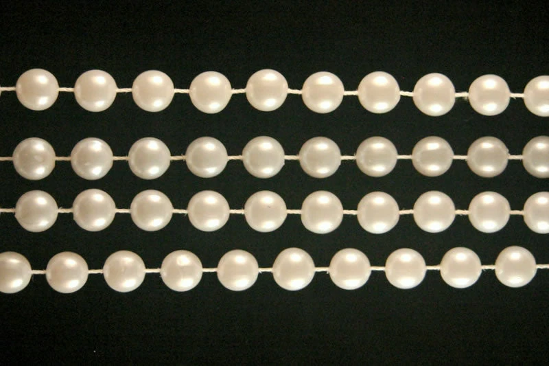 Mardi Gras Spot 60" 16mm Round Pearl White Mardi Gras Beads Mardi Gras Spot 60" 16mm Round Pearl White Mardi Gras Beads