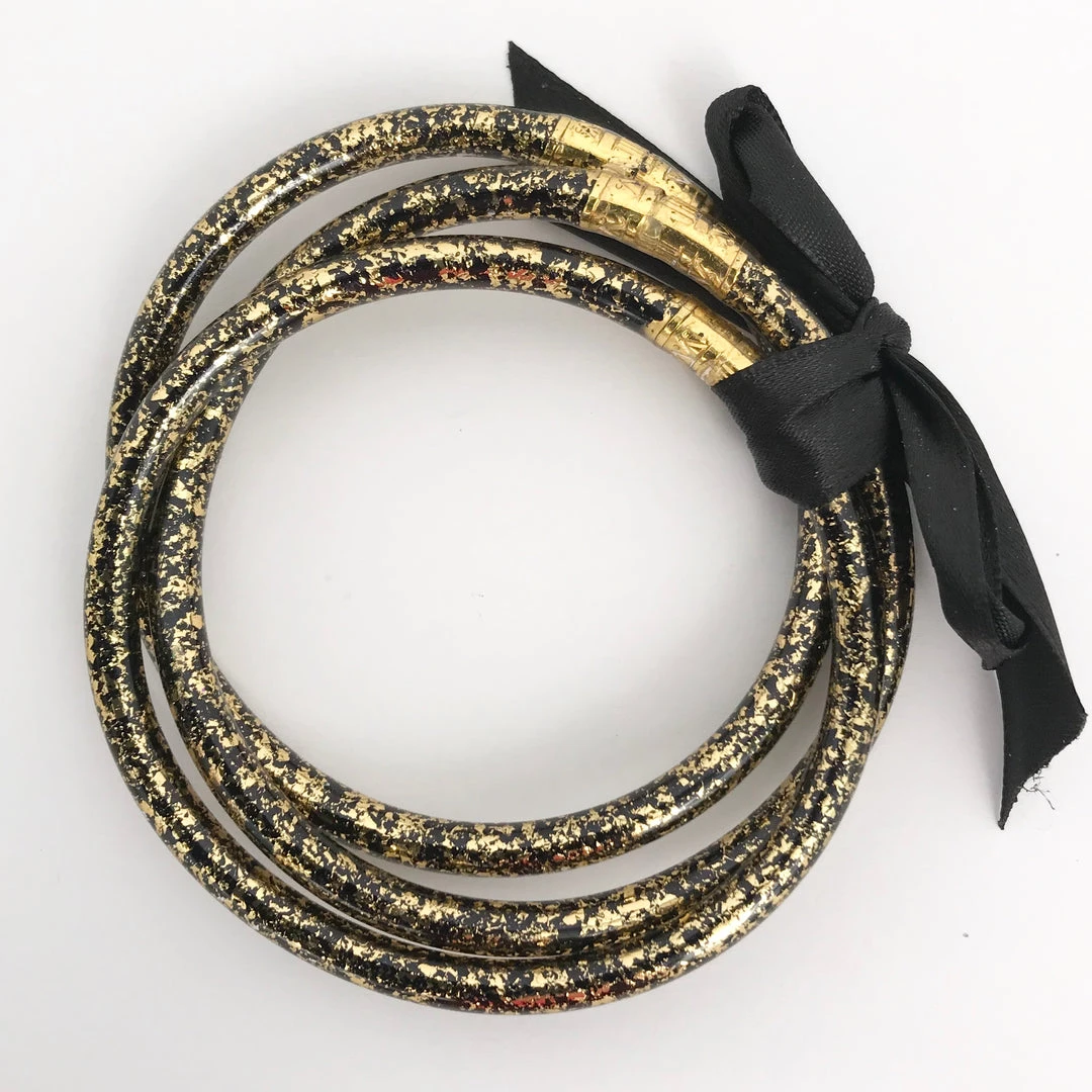 MGSPOT Black And Gold Crackle Bangle Bracelets (Set Of 3) 3 MGSPOT Black And Gold Crackle Bangle Bracelets (Set Of 3)